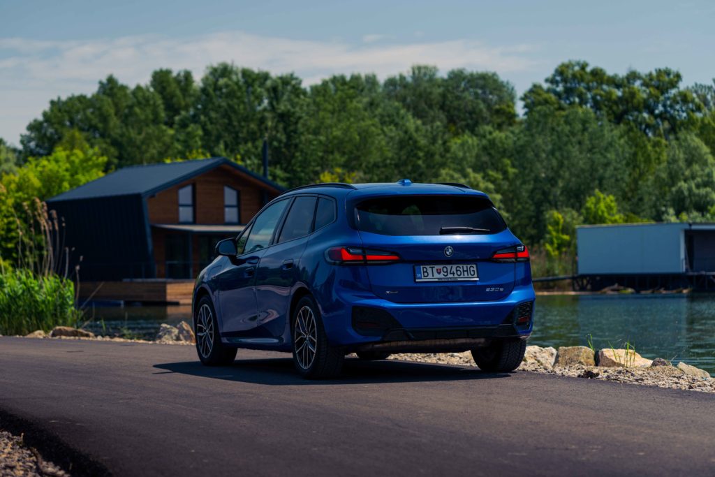 BMW 230e xDrive Active Tourer