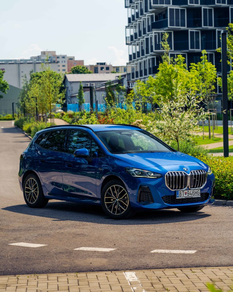 BMW 230e xDrive Active Tourer