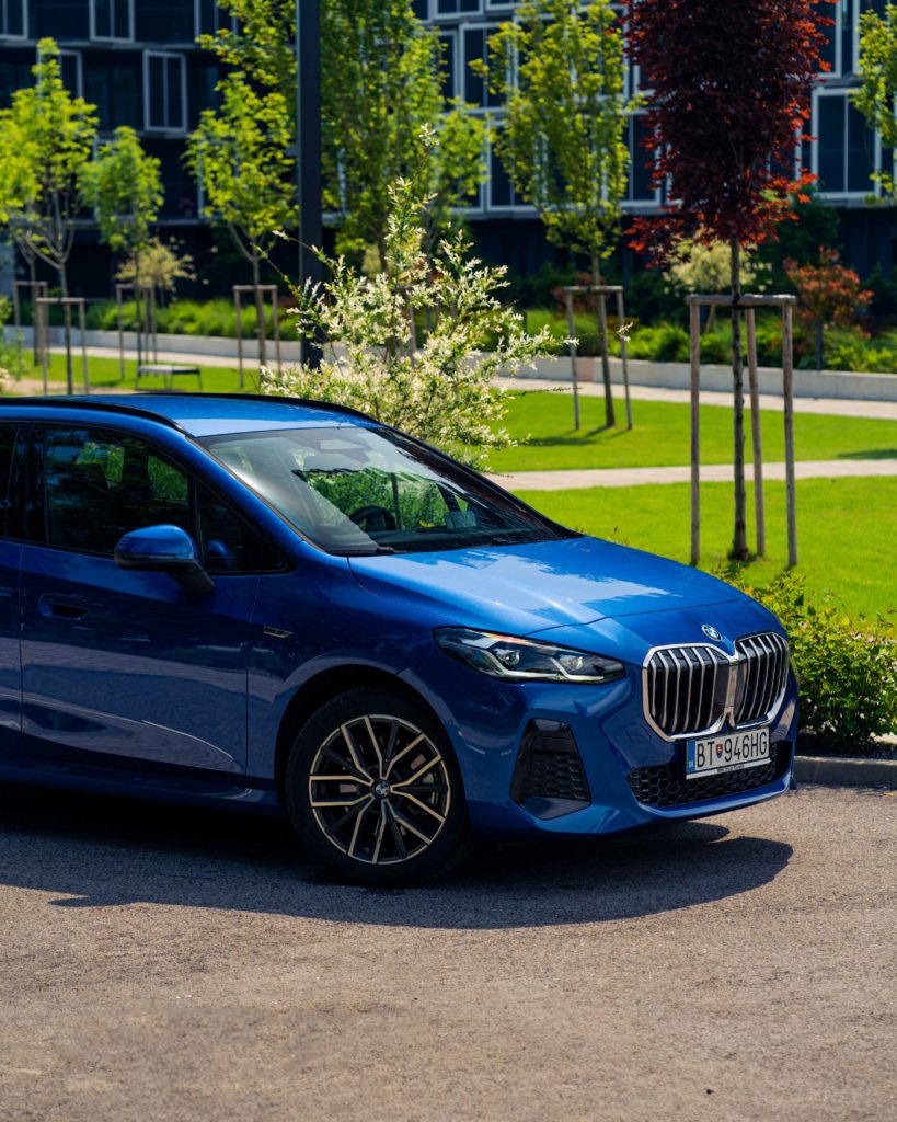 BMW 230e xDrive Active Tourer