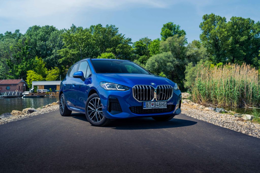 BMW 230e xDrive Active Tourer