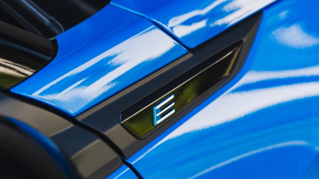 Peugeot E-2008 GT 2024