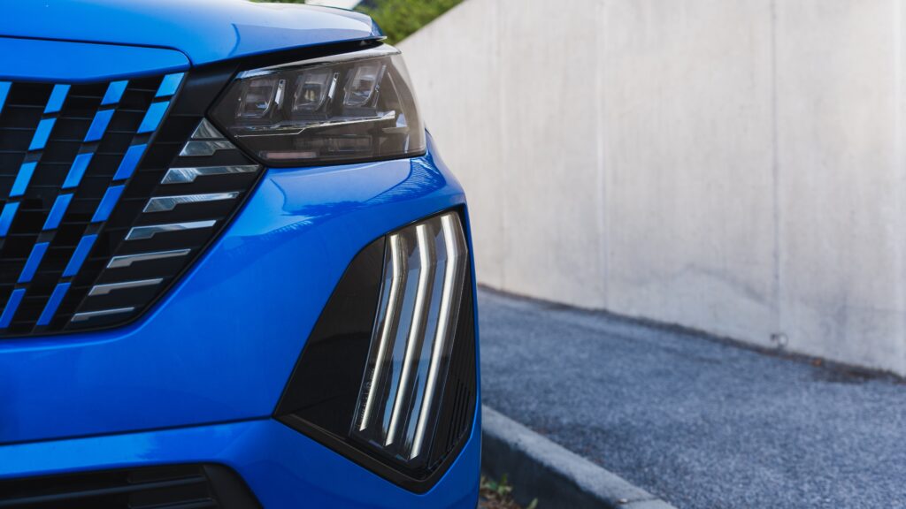 Peugeot E-2008 GT 2024