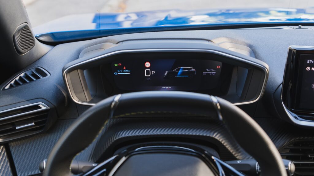 Peugeot E-2008 GT 2024