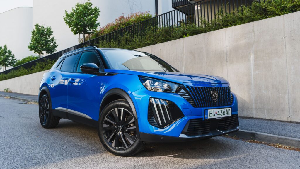 Peugeot E-2008 GT 2024