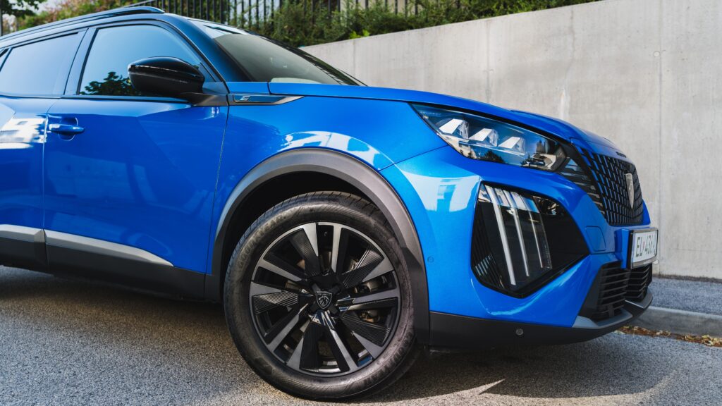 Peugeot E-2008 GT 2024