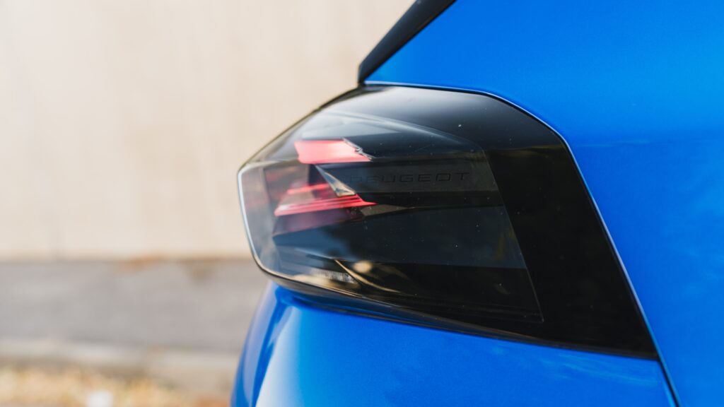 Peugeot E-2008 GT 2024