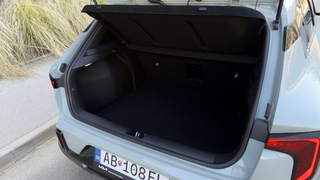 Kia K4 Hatchback