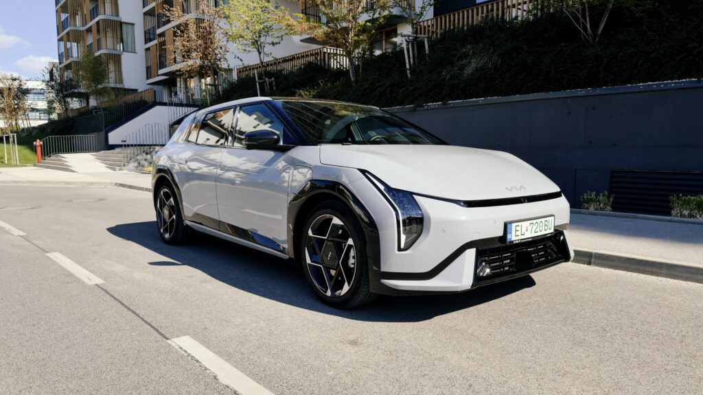 Kia EV4