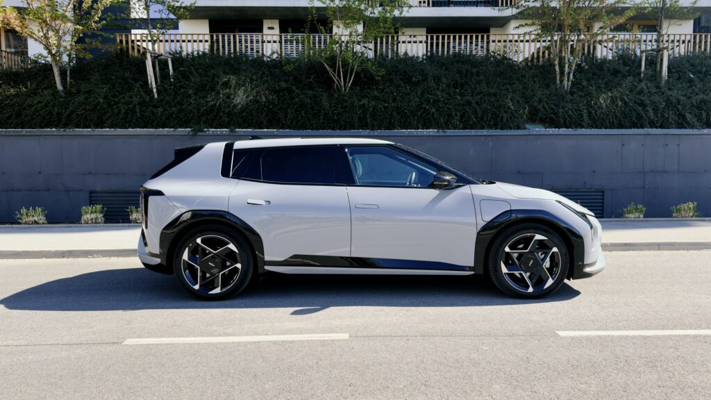 Kia EV4
