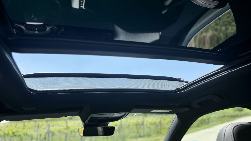 Peugeot E5008 Dual