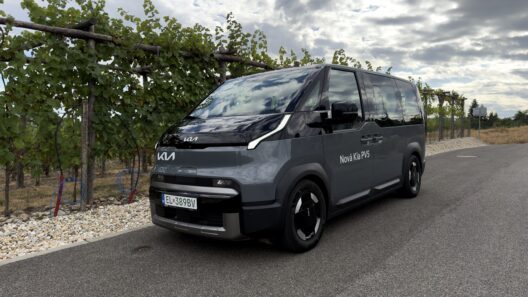 Kia PV5 Passenger