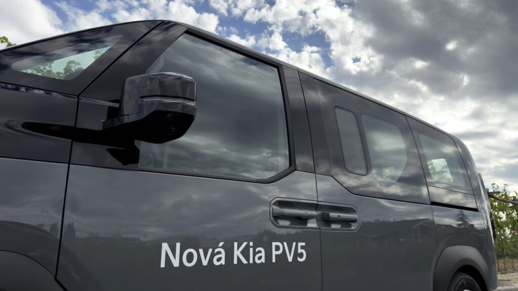 Kia PV5 Passenger