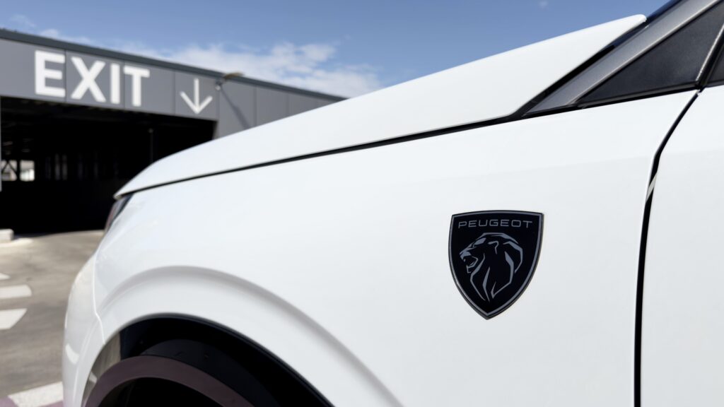 Peugeot E-5008 Long Range