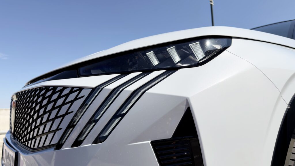 Peugeot E-5008 Long Range