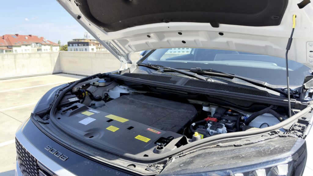 Peugeot E-5008 Long Range
