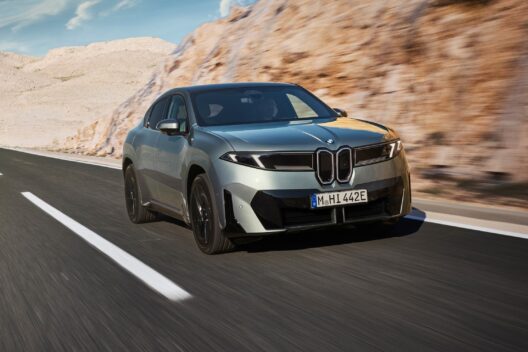 BMW iX4 Novinka
